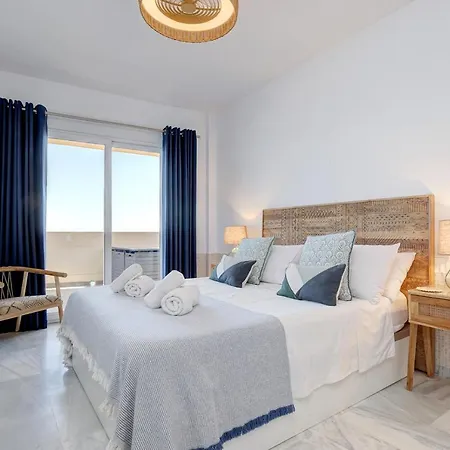 Apartment Front Row Penthouse On Carvajal