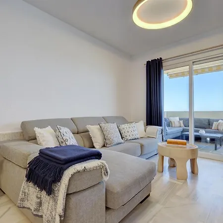 Front Row Penthouse On Carvajal * Фуэнхирола